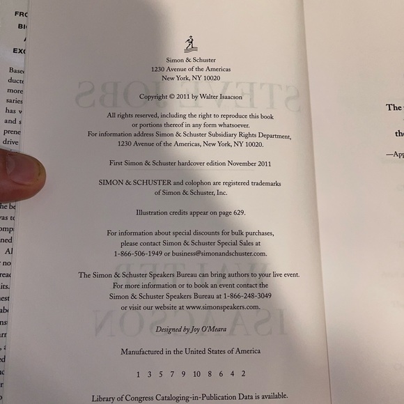 Steve Jobs by Walter Isaacson: 1st Edition Hardcover: Autobiography: Apple Inc. - Picture 2 of 3